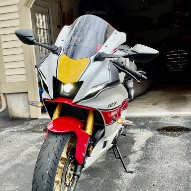 r15 helmet lock
